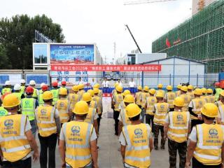 青岛市总工会开展2025年“情系职工 服务大局” 夏送清凉活动 助力企业高质量发展