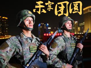 创意海报丨“因为有你”，致敬最可爱的人！