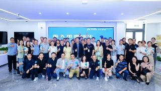 北京前沿国际人工智能研究院走入加速进化，共探机器人未来生态