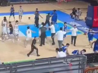 山东男篮回应U21比赛冲突：服从处罚决定，对涉事人员追加处罚