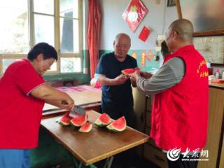 烟台市福山区民政局开展“夏日送清凉 关怀沁人心”主题走访慰问活动