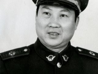 从军营走出的音乐家