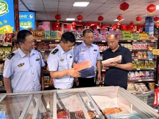 无棣县水湾市场监管所开展食品流通领域突击监督检查