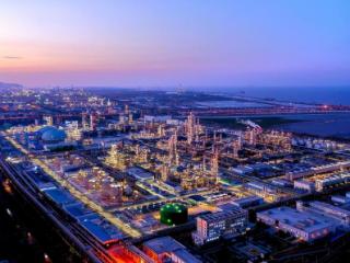 振健科技携手中石油落子华东原材料生产基地加速新材料商业应用