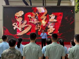 沉浸式话剧《1927·永远的红色》上演军人专场