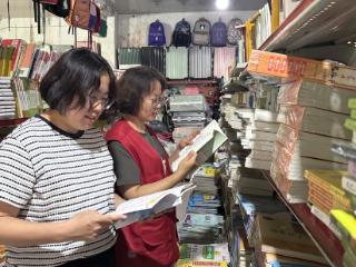 阳信县洋湖乡：“扫黄打非”进书店 书香“护苗”助成长