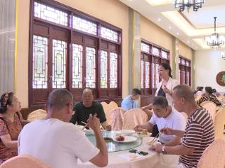 安顺避暑“热”到“一房难求”