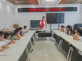 无棣县棣丰街道童馨课堂亲子领读活动温馨开展
