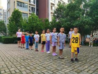 辛词伴蝉鸣，少年逐新光