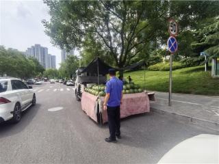 崂山区综合行政执法局多措并举整治市容乱象，共筑暑期旅游美好环境