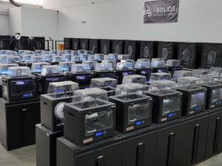 一台Creator Pro点燃梦想，闪铸3D打印机撑起美国大规模打印农场