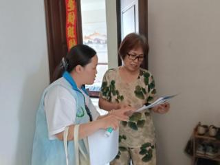 南苑街道和韵社区开展移风易俗入户宣传活动