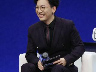 AI会爱上人类吗？ 陈铭：现在不会，但未来完全可行