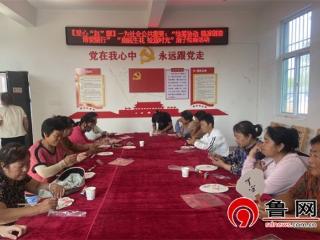 【文化社区建设】爱心“赵”耀 | 德州天衢新区赵虎镇开展“扇底生花 绘意时光”扇子绘画活动