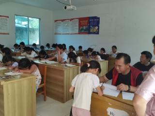 乌当区委老干部局驻村工作队：“伴学小屋”助力青少年放飞梦想