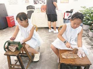 厦门贡鱿鱼手工技艺非遗展欢迎市民游客参观体验