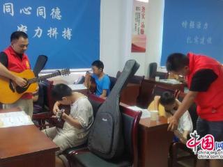 音乐+农耕+陪伴 乡村公益课堂“声”动一夏