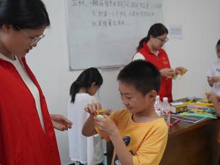 临沭县大兴镇：手工制作迎立秋