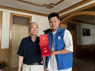 邮电新苑网格室开展“情暖荣光·守护夕阳”志愿服务活动