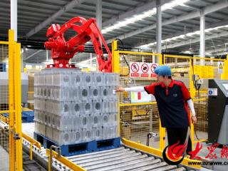 产业链上的山东好品牌|“智能产线”每小时出15万瓶 菏泽优典饮品领跑健康新赛道
