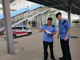 生死时速！老人返乡途中突发脑梗，铁路医护紧急救援