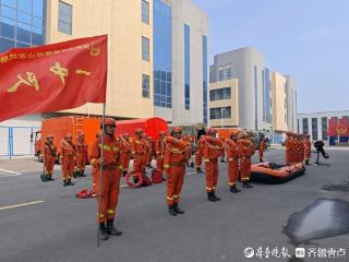 筑牢安全网 国家消防救援局山东机动队伍开展防汛装备“体检”