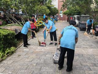 济阳街道草桥口社区开展小区卫生整治大清扫活动