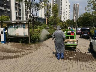 南苑街道水韵城社区开展病媒生物集中消杀行动