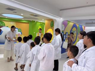 南苑街道八铺社区开展青少年爱眼护眼主题宣传活动