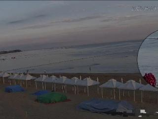 8分钟生死营救！他们“逆流”而上“托”起生命的希望