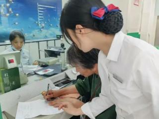 农商温情暖桑榆 适老服务更贴心