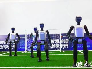 不止会打招呼！机器人“小创”跑进德州天衢新区