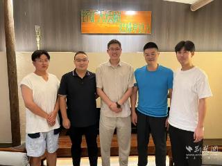 校友走访省直驻村工作队 共话乡村振兴工作