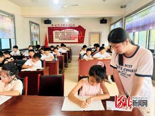 邢台市襄都区景家屯村举办暑假公益辅导活动