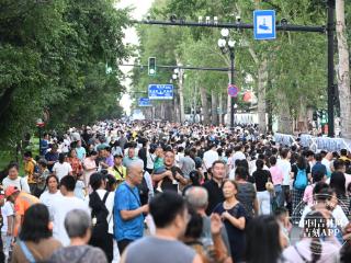 步步吸睛！新民大街，文艺范儿太足了！