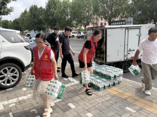乳山市总工会：惠风护“新” 清凉相伴