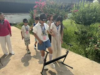 【文化书院·童乐缤纷暑期】济南市莱芜区寨里镇太平街村：盲人体验感悟多 互助信任种心间