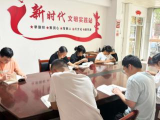 赣州蓉江新区：农家书屋成消暑好去处