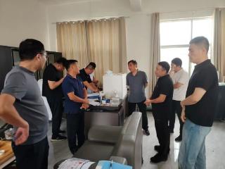 临沂市森林湿地保护中心开展“诚信经营”与“防范非法集资”志愿服务宣传活动