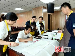 石家庄市新华区举办国画主题职工普法活动