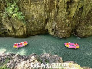 一泓活水激夏凉，富民链起四季长！贵州桐梓水银河漂流激活县域经济新动能