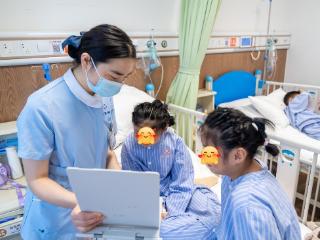 双胞胎的“疼痛共享”之谜 同患先心病是否偶然？