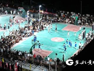平塘：乡村篮球决赛夜点燃全民的运动激情