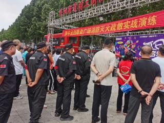济阳街道财工街社区开展实战演练提升消防应急能力