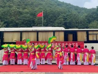 普定县送文化下乡送出文旅整合新气象