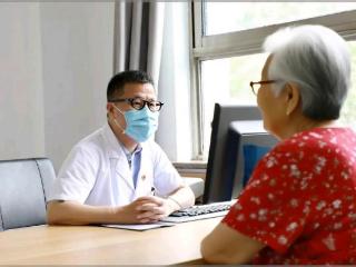 水疗“肠道清淤”，九旬梗阻老人重获“肠”轻松