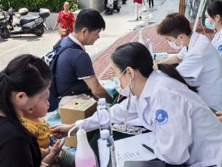 贵阳市妇幼保健院开展“2025年中国过敏防治周”进社区义诊宣传活动