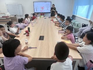 【我在新时代文明实践站过暑假】青岛市崂山区同盛路社区：多元课程点亮暑假时光