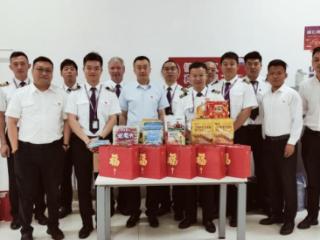 乌鲁木齐航空飞行部多维关爱鼓干劲，全力保障暑运安全