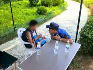 啤酒节上的“蓝色守护”——青岛西海岸新区综合执法局以实际行动编织起温情满满的“蓝色守护网”